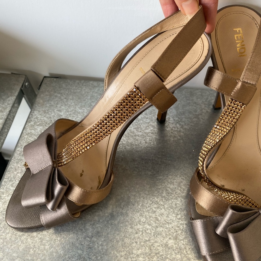 Fendi heels. Size 40.